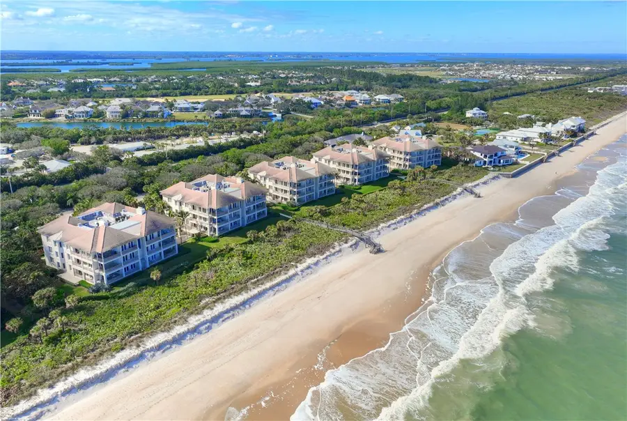 30 Beachside Drive #302, Vero Beach, FL 32963 - #2