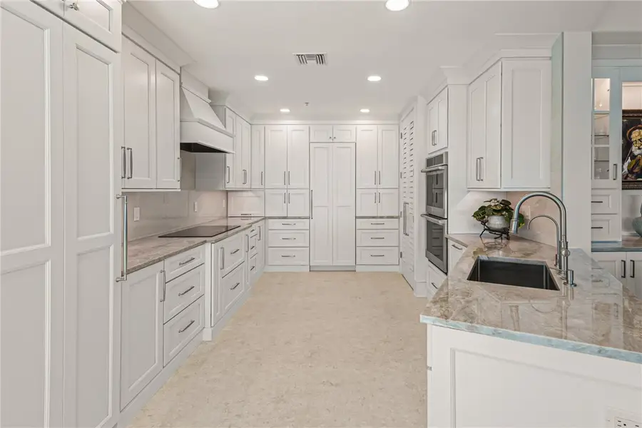 8810 S Sea Oaks Way #406, Vero Beach, FL 32963 - #2