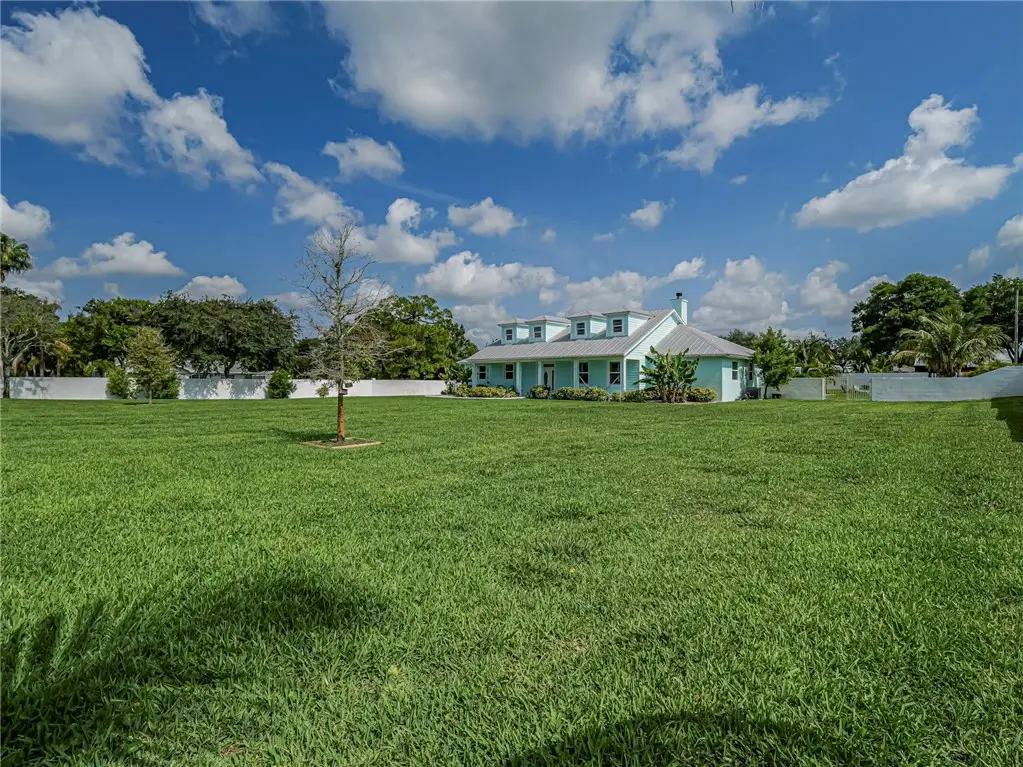 406 9th Court, Vero Beach, FL 32962 - #1