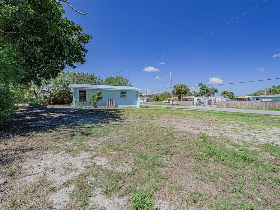 2431 42nd Place, Vero Beach, FL 32967 - #2