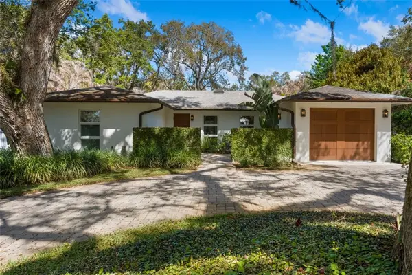 315 Date Palm Road, Vero Beach, FL 32963