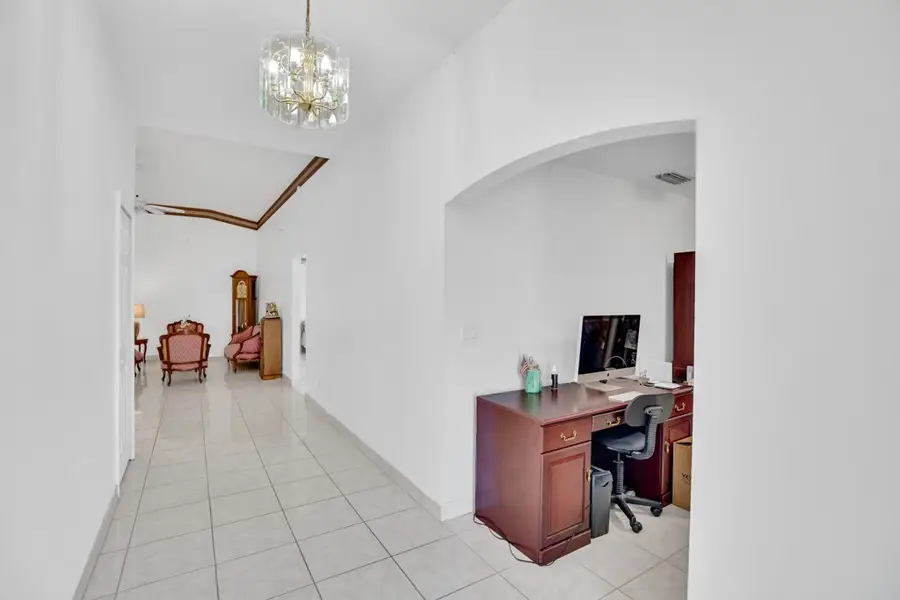 206 10th Court, Vero Beach, FL 32962 - #3