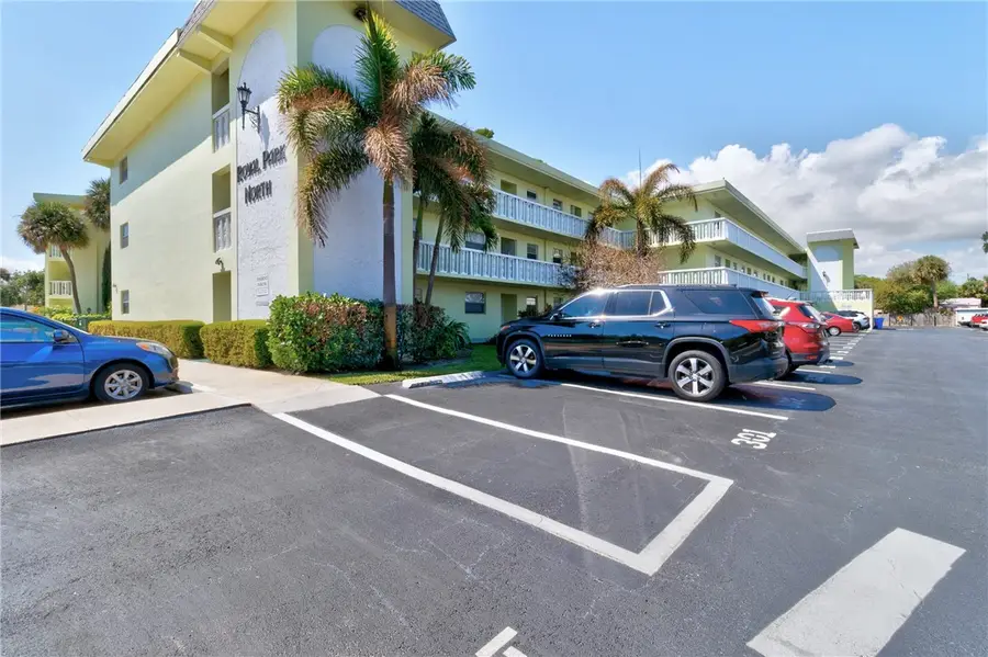 1100 N Ponce De Leon Circle #203, Vero Beach, FL 32960 - #2