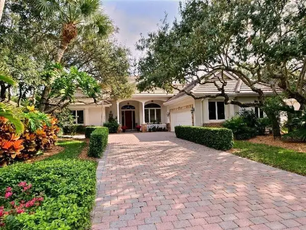 120 N White Jewel Court, Vero Beach, FL 32963