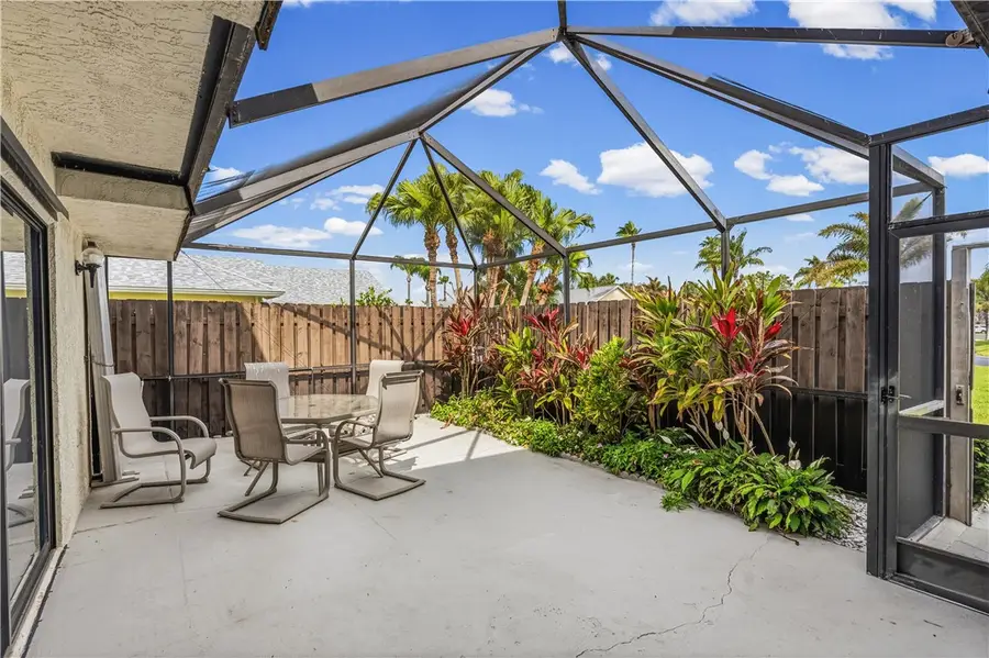 375 S Waverly Place, Vero Beach, FL 32960 - #2