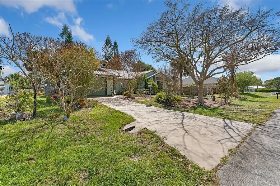 121 Hinchman Avenue, Sebastian, FL 32958 - #3