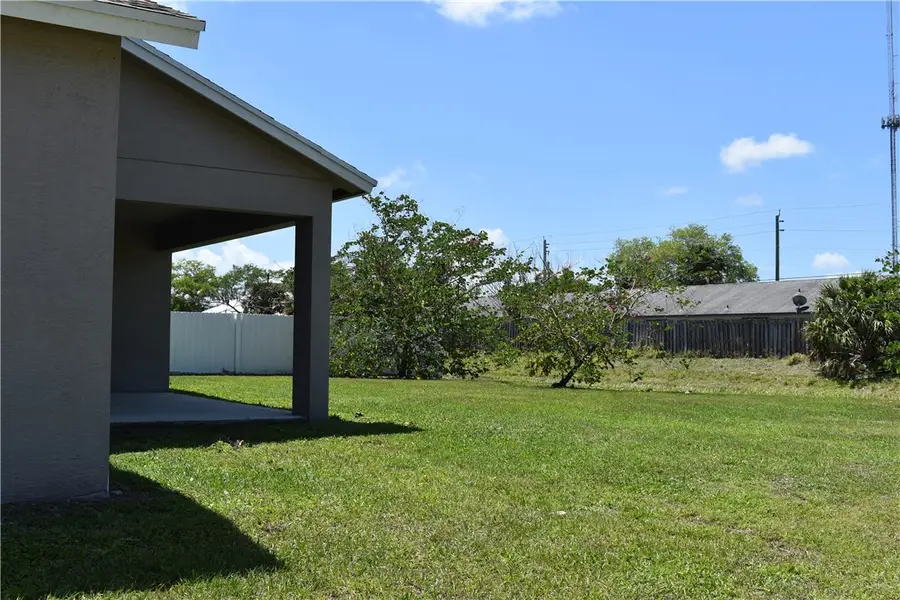 2202 SE Lucaya Street, Port Saint Lucie, FL 34952 - #3