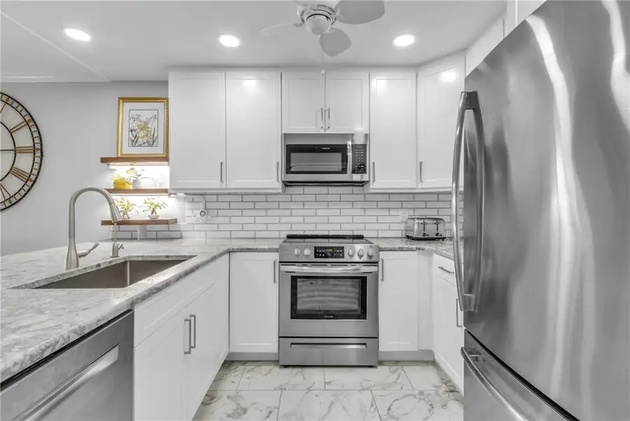 24 Plantation Drive #205, Vero Beach, FL 32966 - #2