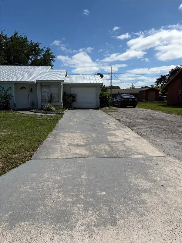 1055 23rd Place Sw, Vero Beach, FL 32962