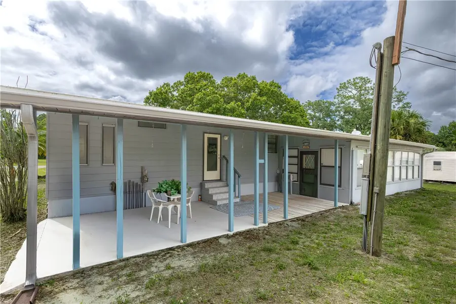 161 S Myrtle Street, Fellsmere, FL 32948 - #3