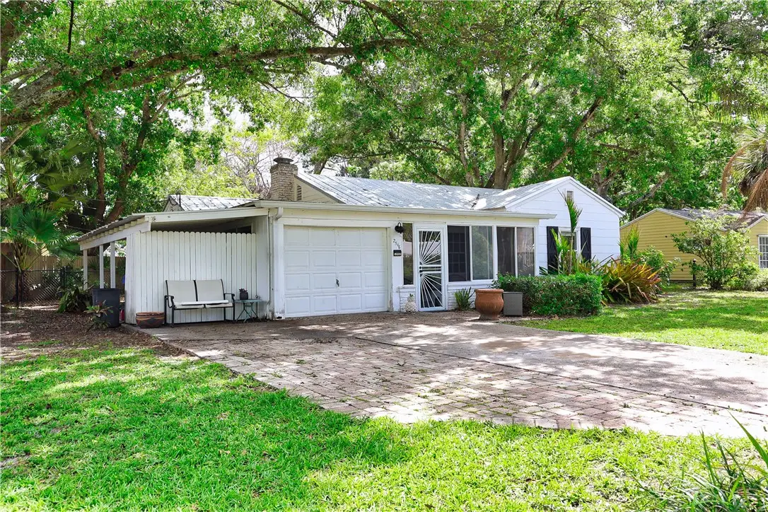2546 Vero Beach Avenue, Vero Beach, FL 32960 - #1