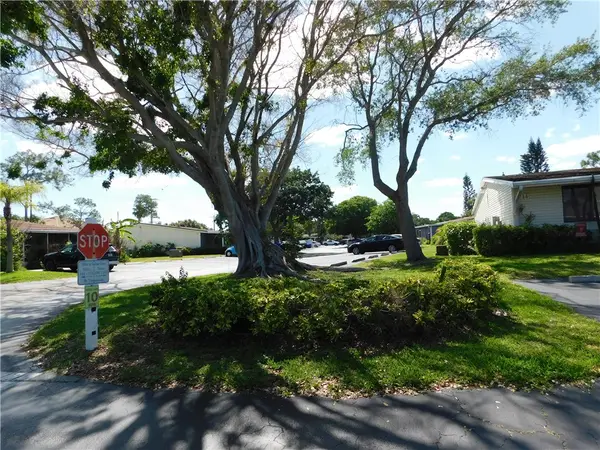 557 7th Place #557, Vero Beach, FL 32962