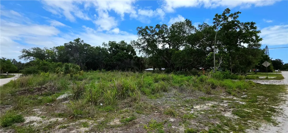 744 4th Avenue Sw, Vero Beach, FL 32962 - #1