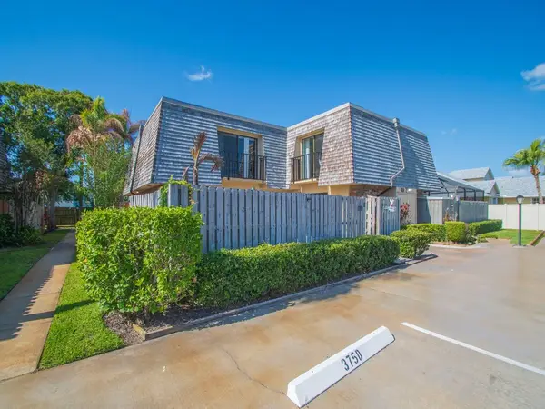 375 S Waverly Place #1D, Vero Beach, FL 32960