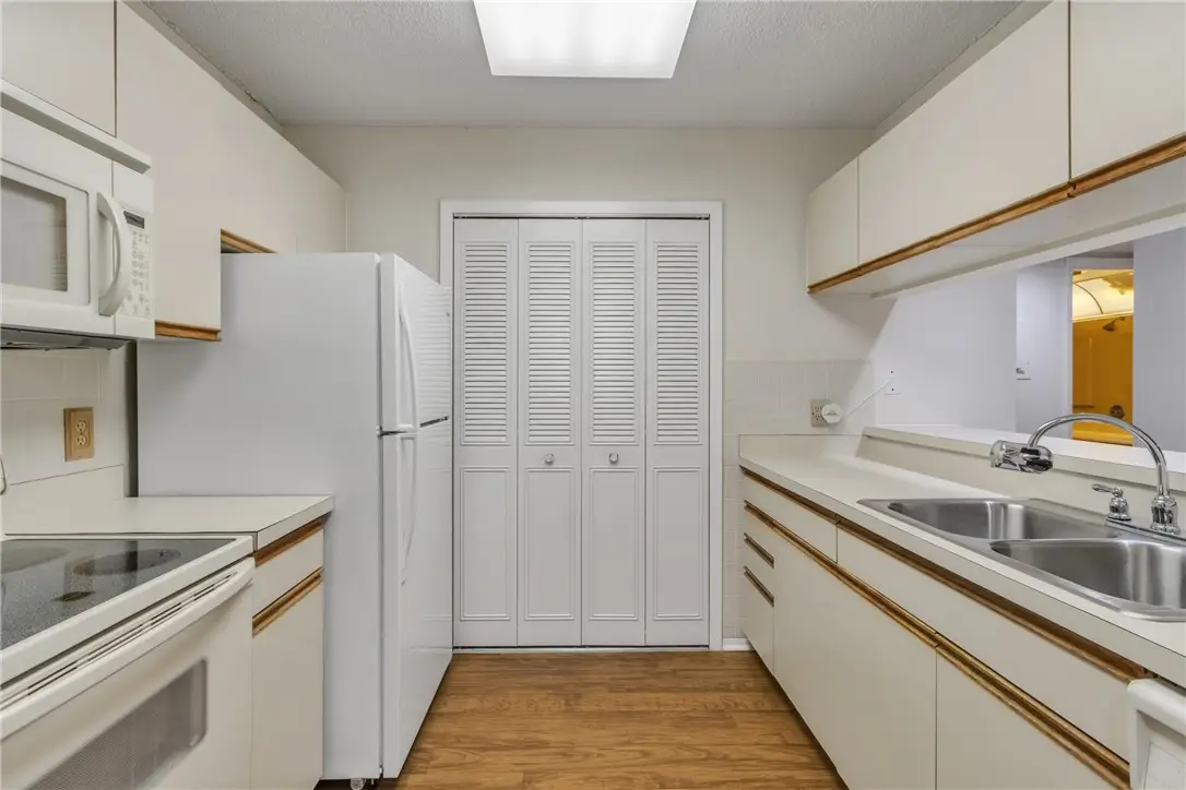 18 Plantation Drive #204, Vero Beach, FL 32966 - #1