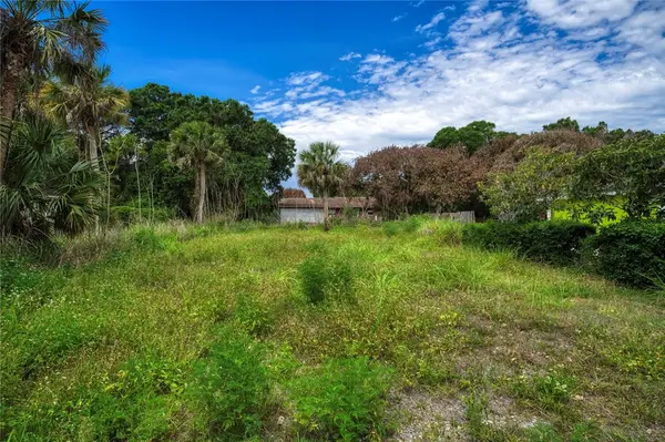 4825 32nd Avenue, Vero Beach, FL 32967