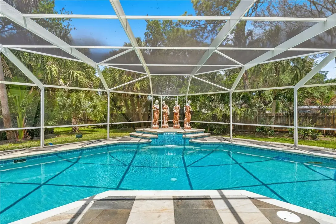 480 38th Court, Vero Beach, FL 32968 - #1