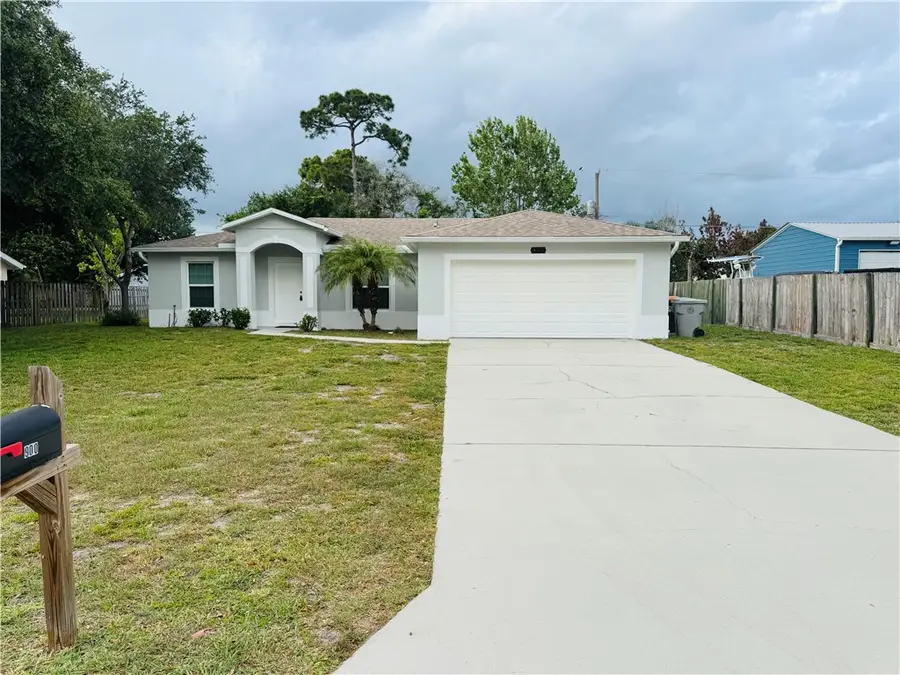 900 25th Street Sw, Vero Beach, FL 32962 - #2