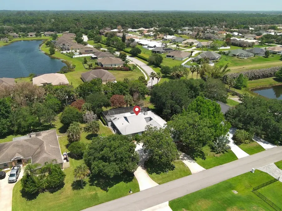1070 47th Avenue Sw, Vero Beach, FL 32968 - #3