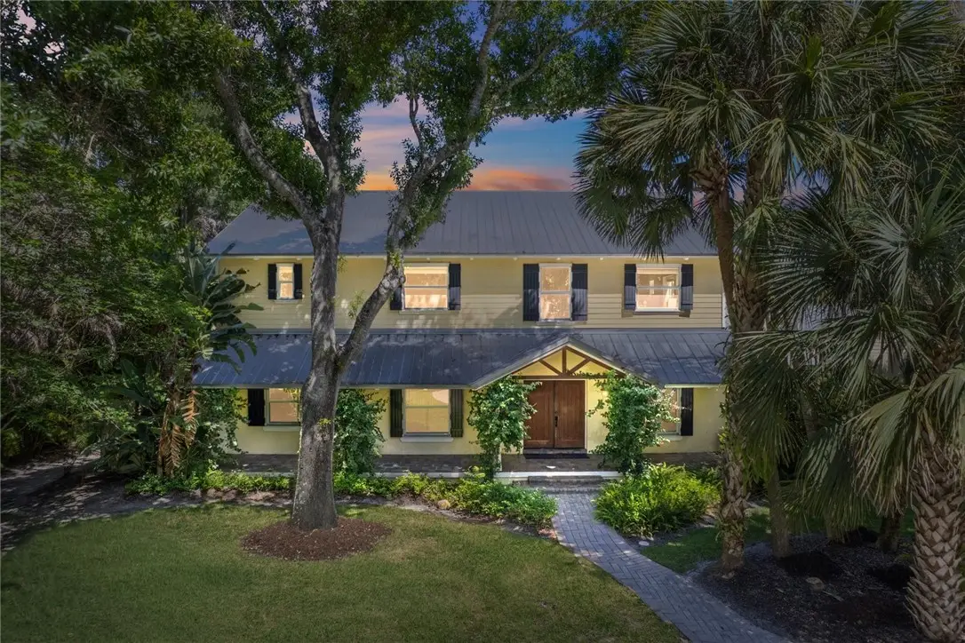 1720 E Rosewood Court, Vero Beach, FL 32966 - #1