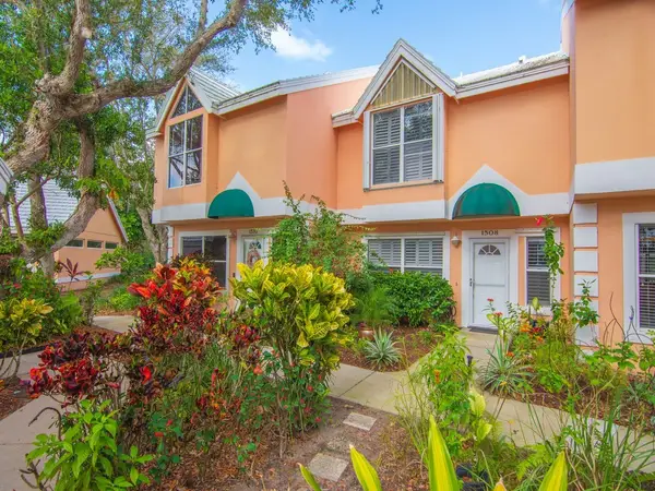 1508 Coral Oak Lane #1304, Vero Beach, FL 32963
