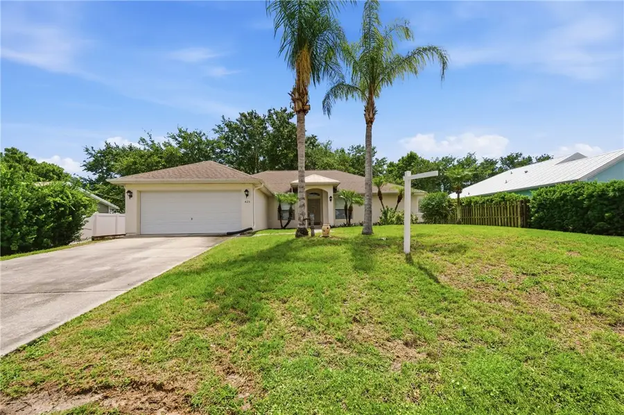 425 Oak Street, Sebastian, FL 32958 - #2