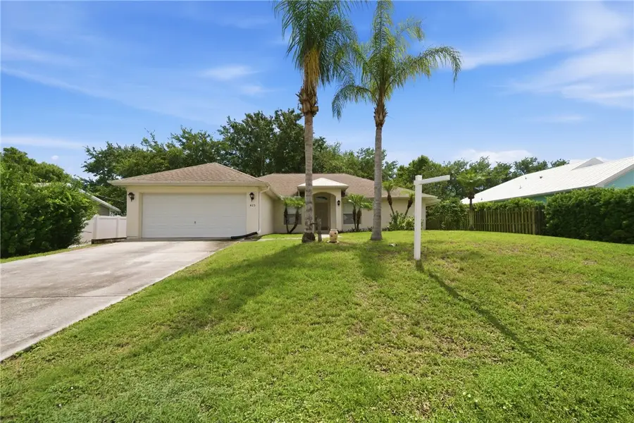 425 Oak Street, Sebastian, FL 32958 - #3