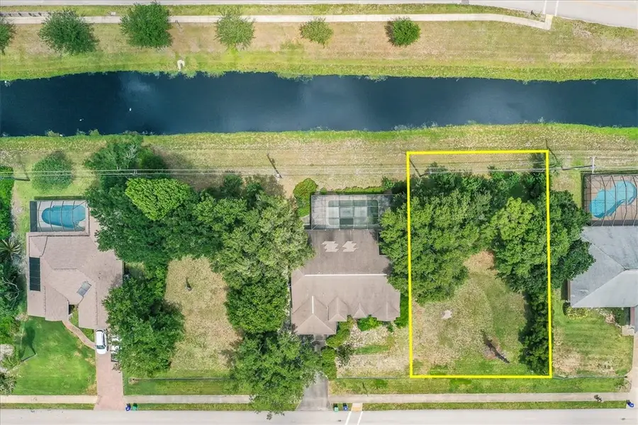 286 Main Street, Sebastian, FL 32958 - #2