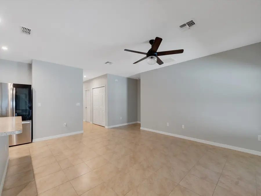 5226 Oakland Lake Circle, Fort Pierce, FL 34951 - #2