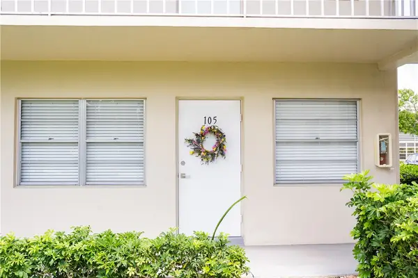 15 Vista Palm Lane #105, Vero Beach, FL 32962