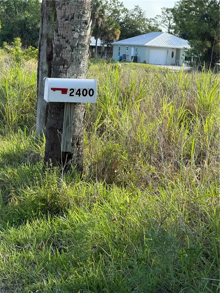 2400 E 98th Avenue, Vero Beach, FL 32966 - #2