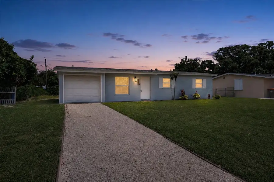 2444 3rd Street Sw, Vero Beach, FL 32962 - #2