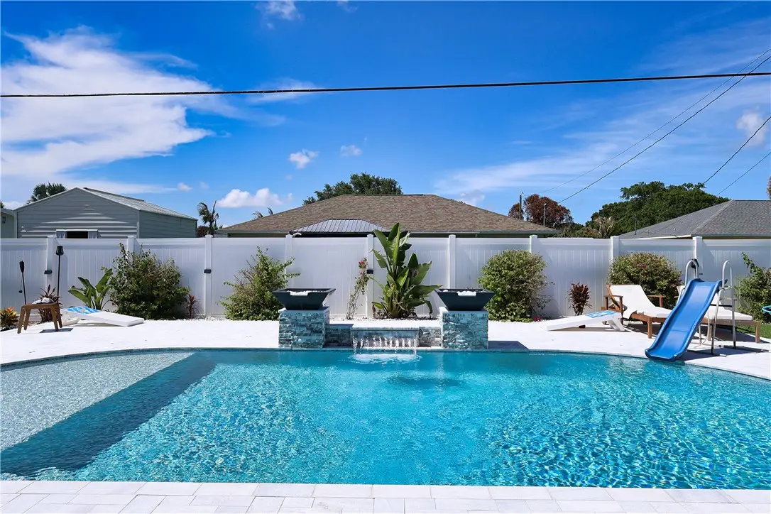 1426 24th Street Sw, Vero Beach, FL 32962 - #1
