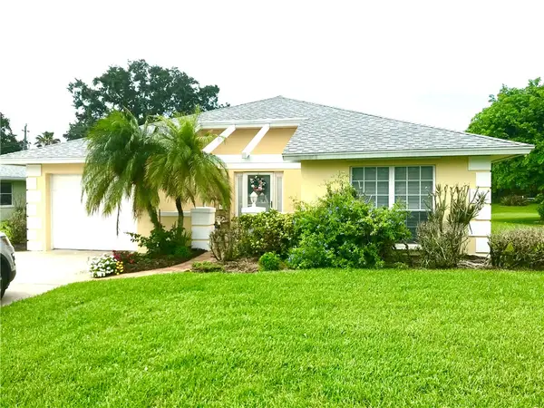 370 N Grove Isle Circle, Vero Beach, FL 32962