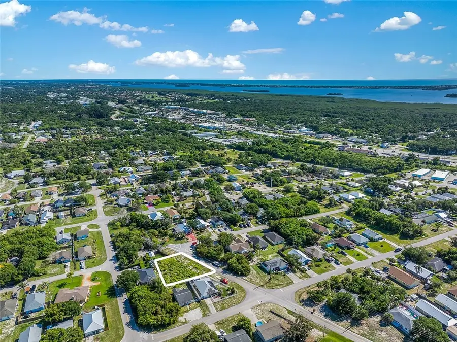1325 2nd Road Sw, Vero Beach, FL 32962 - #2