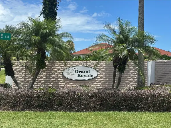 275 Grand Royale Circle #101, Vero Beach, FL 32962