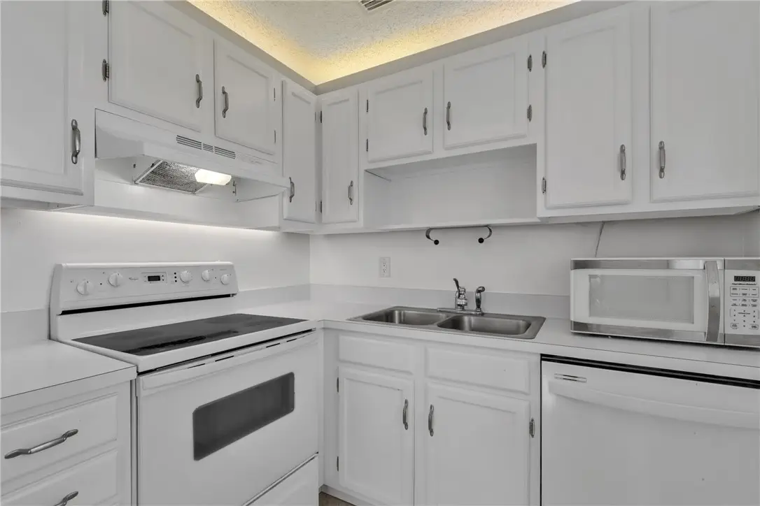105 Spring Lake Court #205, Vero Beach, FL 32962 - #1