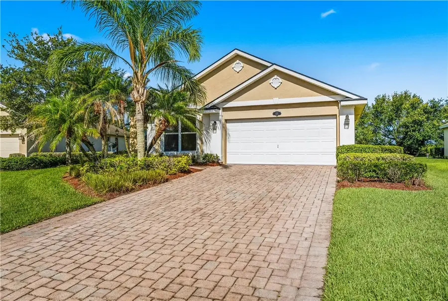 635 Valencia Circle Sw, Vero Beach, FL 32968 - #3