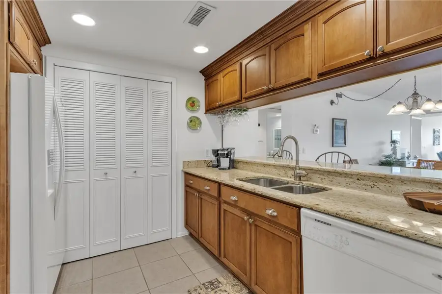 38 Plantation Drive #101, Vero Beach, FL 32966 - #3