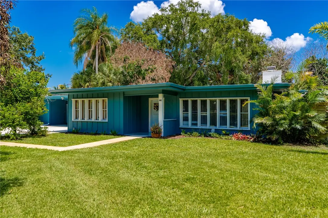 2002 Cordova Avenue, Vero Beach, FL 32960 - #1