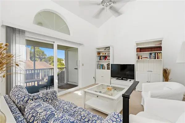 1960 Westminster Circle #2, Vero Beach, FL 32966