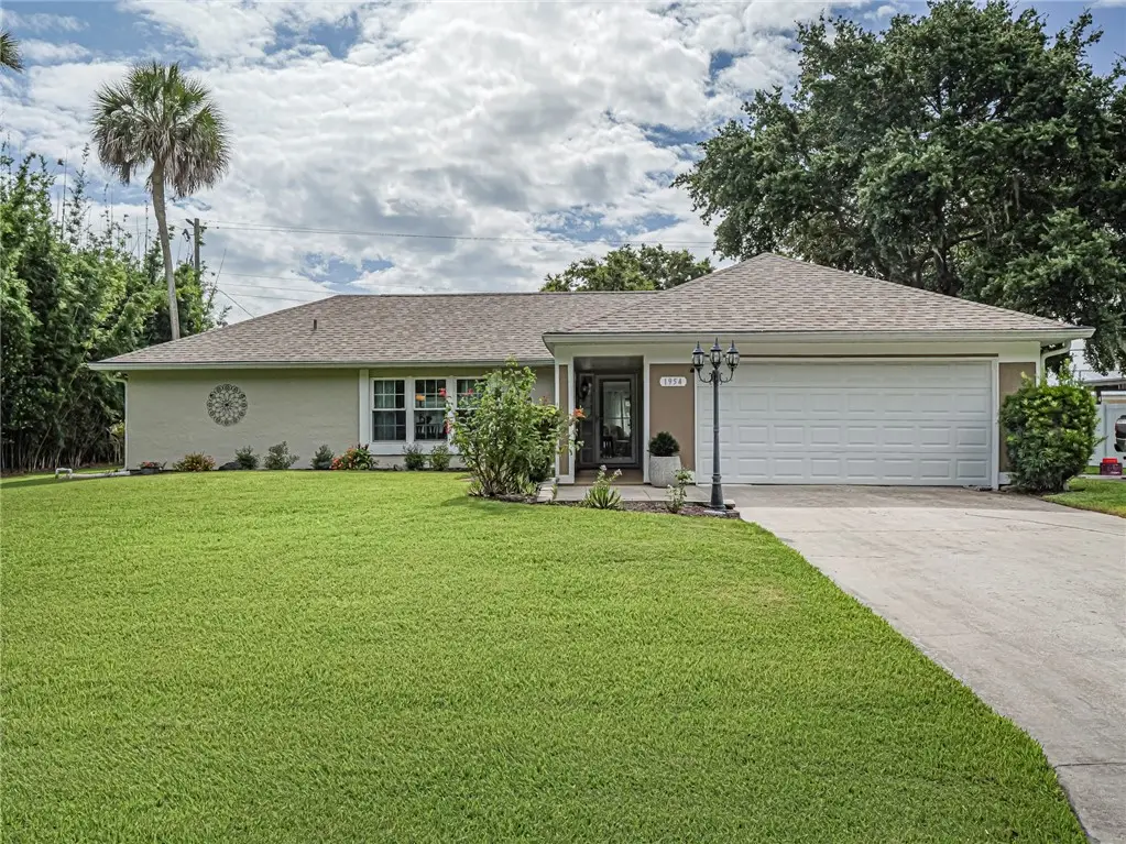 1954 5th Avenue Se, Vero Beach, FL 32962 - #1