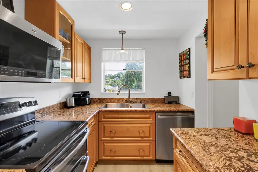 1100 Ponce De Leon Circle #E201, Vero Beach, FL 32960 - #2