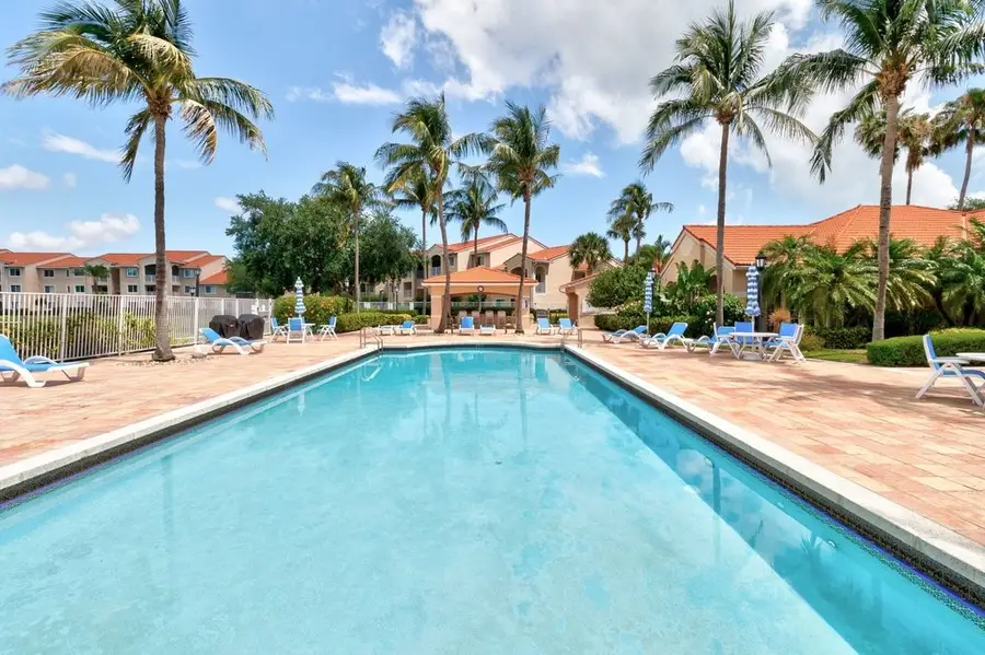 1590 S 42nd Circle #207, Vero Beach, FL 32967 - #3