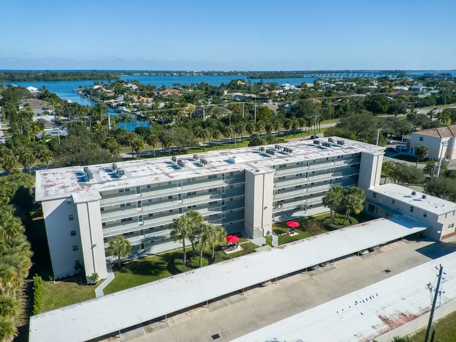 2333 Indian River Boulevard #506, Vero Beach, FL 32960 - #2