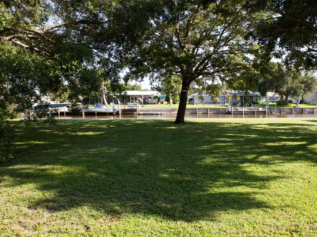 469 21st Street Se, Vero Beach, FL 32962 - #1