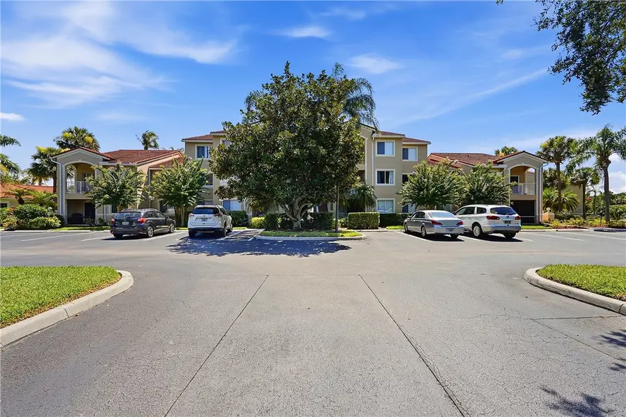 1670 N 42nd Circle #204, Vero Beach, FL 32967 - #3