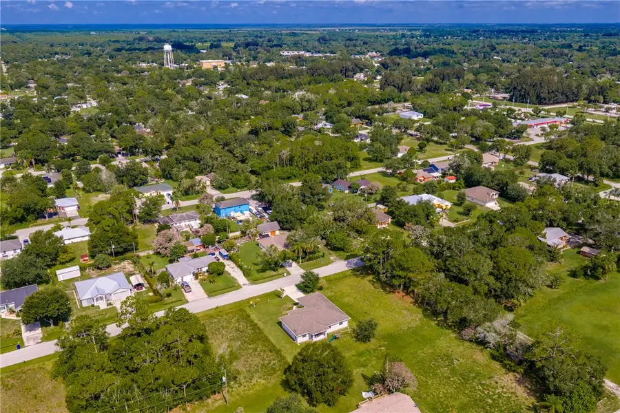 87 S Mulberry Street, Fellsmere, FL 32948 - #3