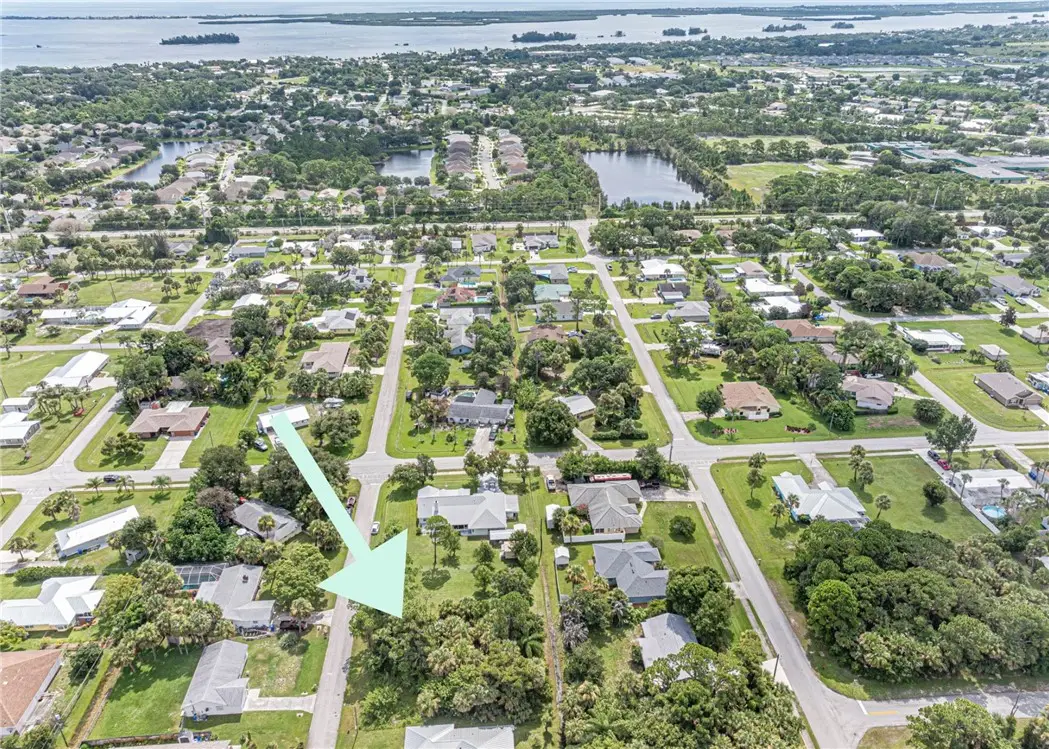 421 Citrus Avenue, Sebastian, FL 32958 - #1