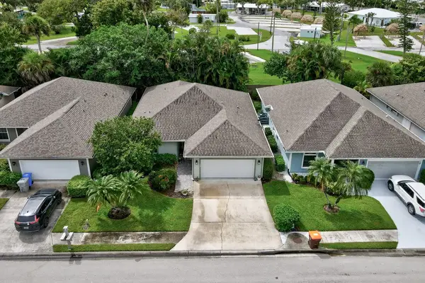 325 Hawthorne Lane, Vero Beach, FL 32962